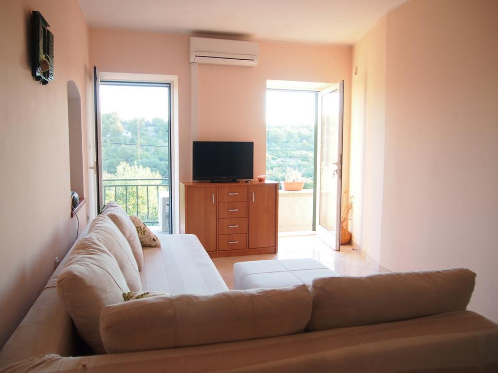 Holiday Home Oliva Билице Екстериор снимка